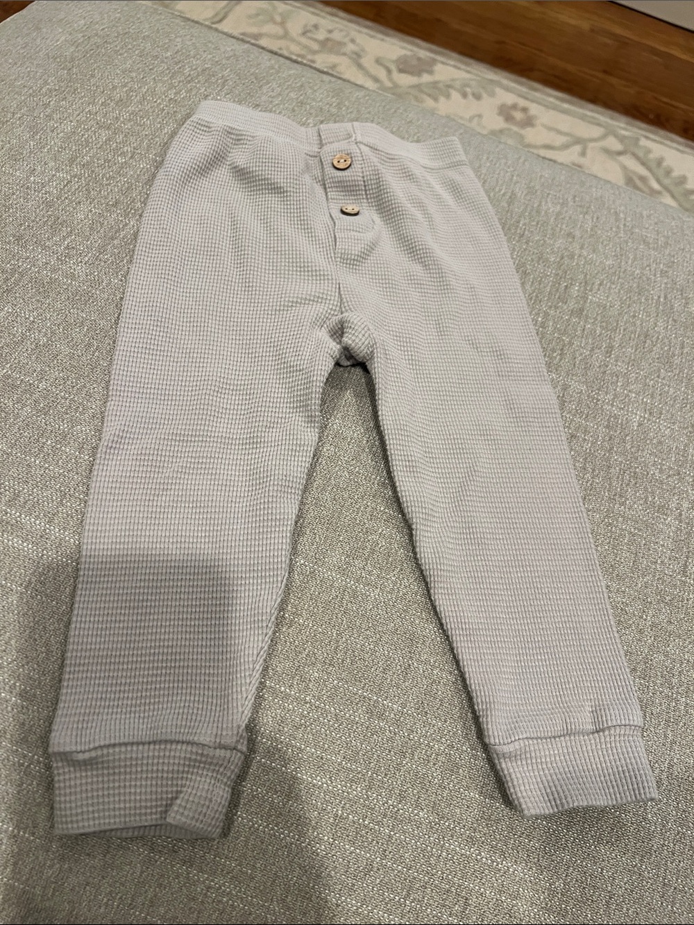 Quincy Mae Light Gray Waffle-Knit Leggings